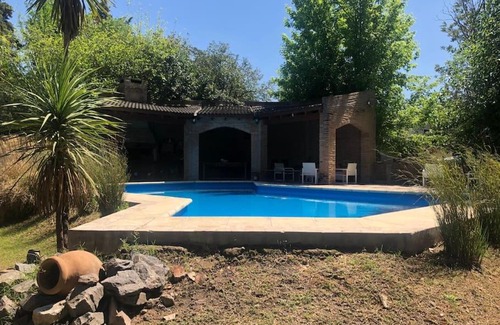 Villa Allende Casa | Casa de campo! P/ 12 personas con pileta y quincho.
