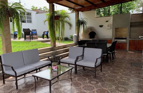 Pachacamac Casa | Casa de campo Pachacamac, piscina, parrilla totalmente equipada.