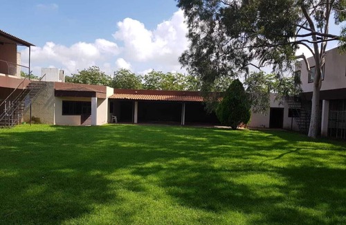 Tesistan Otro | Casa de Campo, Terraza para Todo Tipo de fiestas con amplias áreas verdes