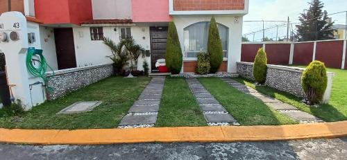 Toluca Casa | Casa de descanso en privada, jardín, alexa,asador y mascota