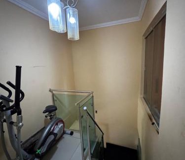 Souza Casa | CASA DE DOIS PAVIMENTOS COM SUITEs