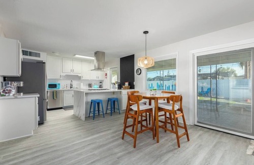New Papago Parkway Casa | Casa de Encanto Private Pool Arizona Oasis +Pet Friendly