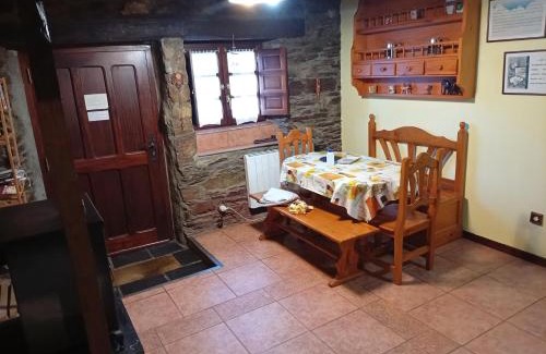San Cristobal de Valdueza Casa | Casa de Abril 1