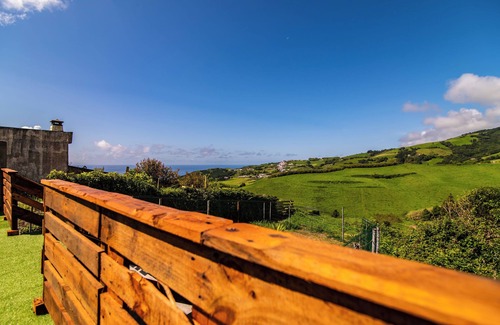 Povoacao Casa | Casa de Férias com Vista mar e Montanha a 5 Minutos do Centro