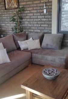 Villa Basilio Nievas Casa | Casa de Fin de semana en Zonda El poder del Ahora
