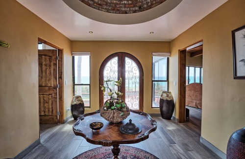 Las Conchas Casa | Casa de la Playa Barry Happy, perfect for family, oceanfront views, gameroom
