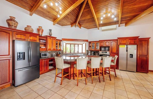 Coco Casa | Sweeping views of Coco Bay - Get Away-Vacation or Work Remote