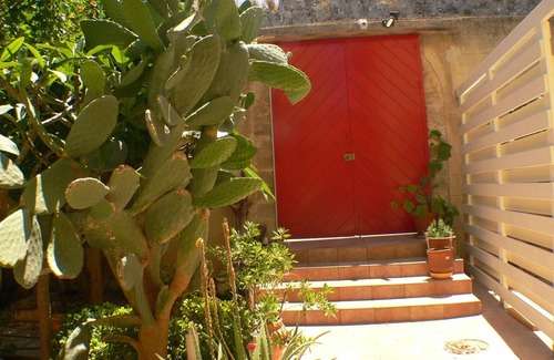 Rhodes Old Town Casa | ubicado en el centro de la ciudad de Rodas, Patrimonio de la Humanidad por la UNESCO con jardín privado