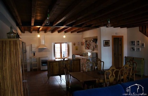 Barbolla Cabaña | Casa de la Maestra para 10 personas Alojamiento RURAL ☆☆☆
