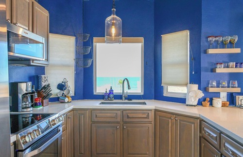 Las Conchas Casa | Casa de las Vistas: Soak in the sunset from this cozy beachview paradise