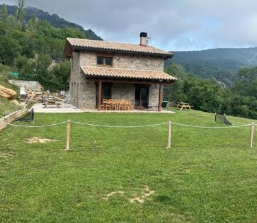 Castellar del Riu Chalet De Esquí | Casa de les Escoles, Espinalbet - ALBERGA