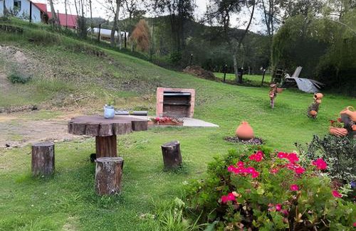 Subachoque Casa | Casa de montaña con vista, BBQ y wifi confiable