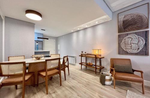 Carniel Apartamento | Casa de Pedra 2 Suítes e Piscina by Achei Gramado