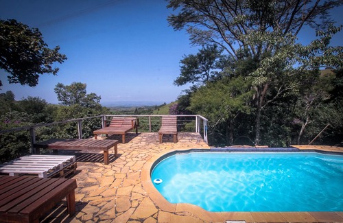 Cacapava Casa | Casa de Pousada Aconchegante com 10 Suítes na Serra de Taubaté , Aceita Pets