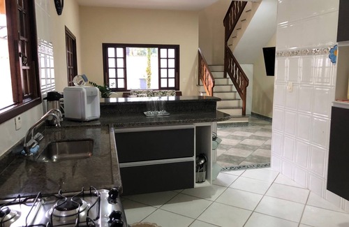 Vista Linda Casa | Casa de Praia com Piscina Aquecida, ar Condicionado, Cervejeira e Bilhar!!!