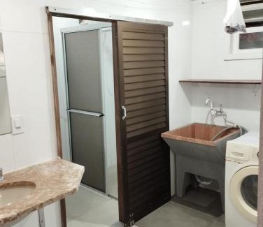 Ubatuba Casa | Casa de praia com piscina para 08 pessoas