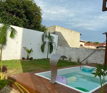 Balneario Arroio do Silva Casa | Casa de Praia, alto padrão, estilo industrial, 50 metros do mar.