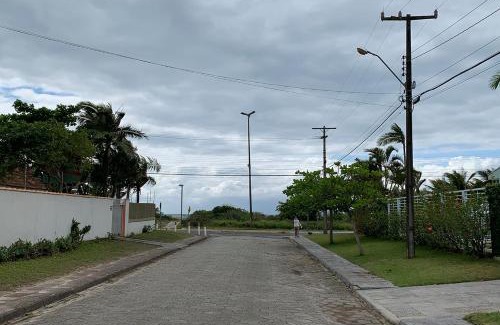 Pontal do Parana Casa | Casa de praia com boa ventilação garagem coberta para 3 carros 50m da praia