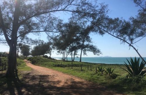 Rio das Ostras Casa | Casa de seis suites na beira do mar