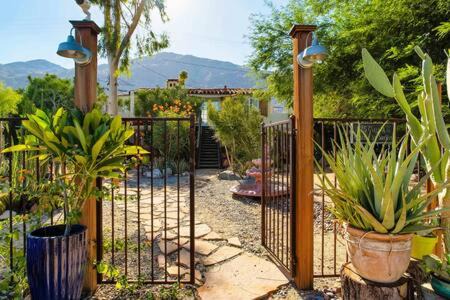Warm Sands Casa | Casa de Suenos Home of Dreams Off Downtown PS