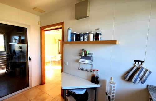 L'Ampolla Casa | Casa de una sola planta con gran terraza y piscina, confortable y tranquila