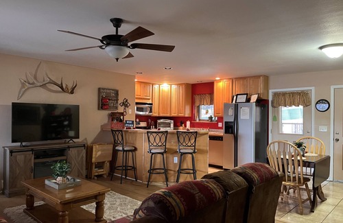 Rociada Casa | CASA de WASA…….Mountain Home close to the SF National Forest