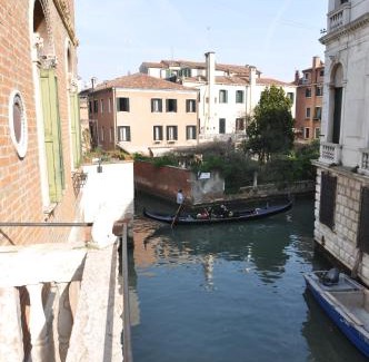 Santa Croce Apartamento | Casa Dei Pittori Venice Apartments