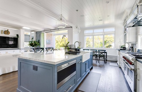 Northeast Casa | Casa dei Sogni-Brand New 5200 sq ft-3 level home