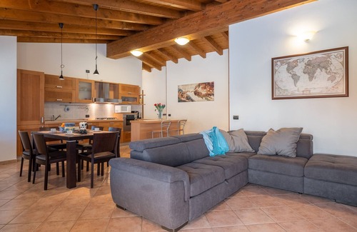 Paratico Apartamento | Casa del Gatto - Tres Habitaciones Piso, Capacidad 4