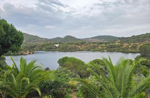 Las Jaras Casa | Casa del Lago la Encantada 10 huéspedes con piscina comunitaria Las Jaras