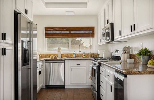 Silver Lakes Country Club Apartamento | Casa Del Lago + Private Lakefront Boat Dock + SPA + A/C