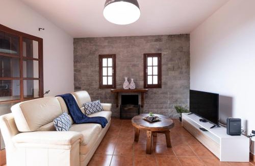 Arco de Sao Jorge Casa | Casa del Mar I by GALMI