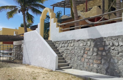 La Ventana Casa | Casa del Sol - Ubicación Ubicación! Frente a la playa / a poca distancia de todo!