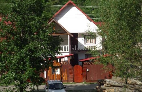 Capatineni-Ungureni Casa | Casa Denisa Vidraru transfgarasan
