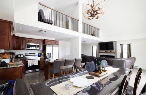 Locust Lake Village Casa | Casa di Montagna / 5BR / 3Bath / Pets Allowed - Near Water Parks & Restaurants!