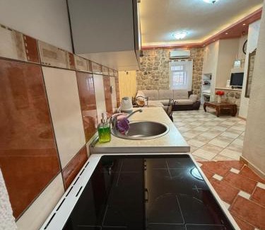 Kotor Old Town Apartamento | Casa Di Porto