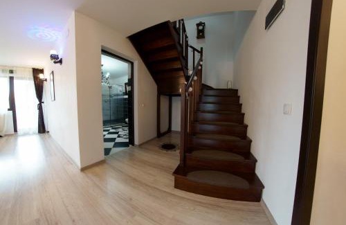 Ciocanesti Chalet De Esquí | Casa Diaconu