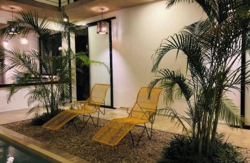 Brisas de Zicatela Casa | Casa Diego /Casa minimalista y piscina interior