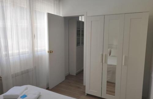 O Carballino Apartamento | Casa Dina II.