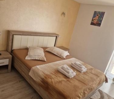 Novaci Casa | Casa dintre munti