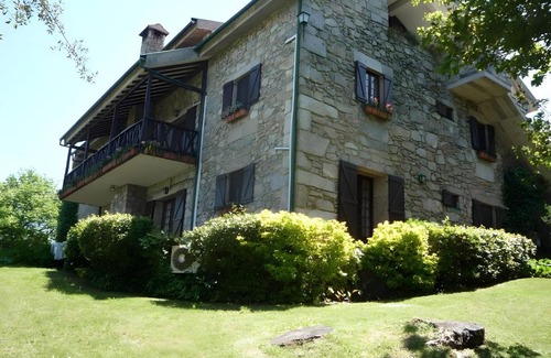 Portela Apartamento | Casa do Alto (top floor apartment)