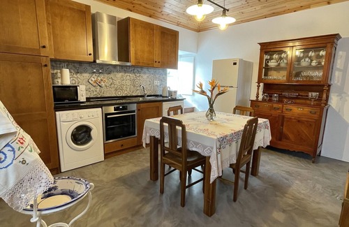 Praia da Vitoria Cabaña | Casa do Avô José Alves (T3), Country House - Rural Tourism