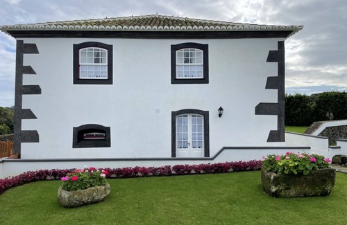 Praia da Vitoria Cabaña | Casa do Avô José Alves (T3), Country House - Rural Tourism