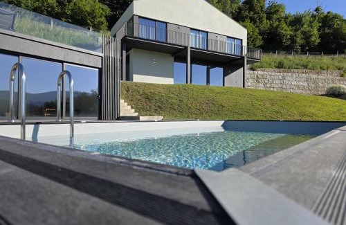Vila Casa | Casa do Barbeiro - View of the River Minho