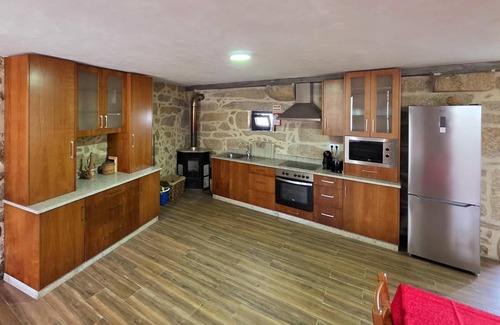 Ponte da Barca Cabaña | Casa do Carvalhal | Ermida | Parque Nacional de Peneda-Gerês