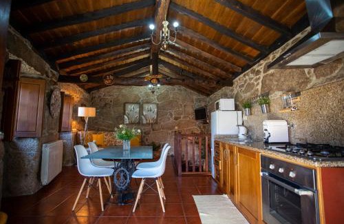 Lindoso Casa | Casa do Charco Peneda Gerês