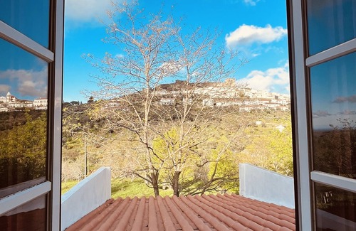 Castelo de Vide Villa | Casa do Martinho (vista frontal para o Castelo)