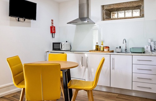 Cardielos Apartamento | Casa do Mestre: Estudio con Suite Externa con vistas a la montaña, jardín y Wi-Fi