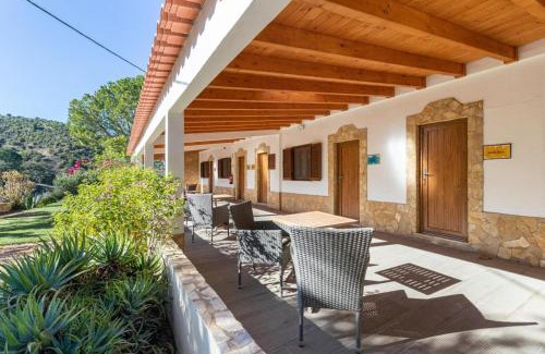 Montes de Cima Cama Y Desayuno | Casa do Palmeiral - Hoom B&B