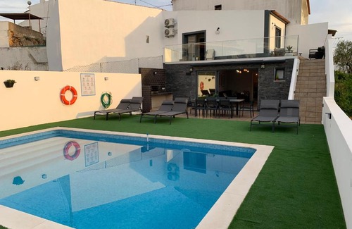 Pera Casa | Casa do Ti-Zé